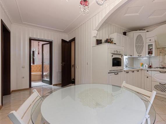 Вилла House In Львов Экстерьер фото